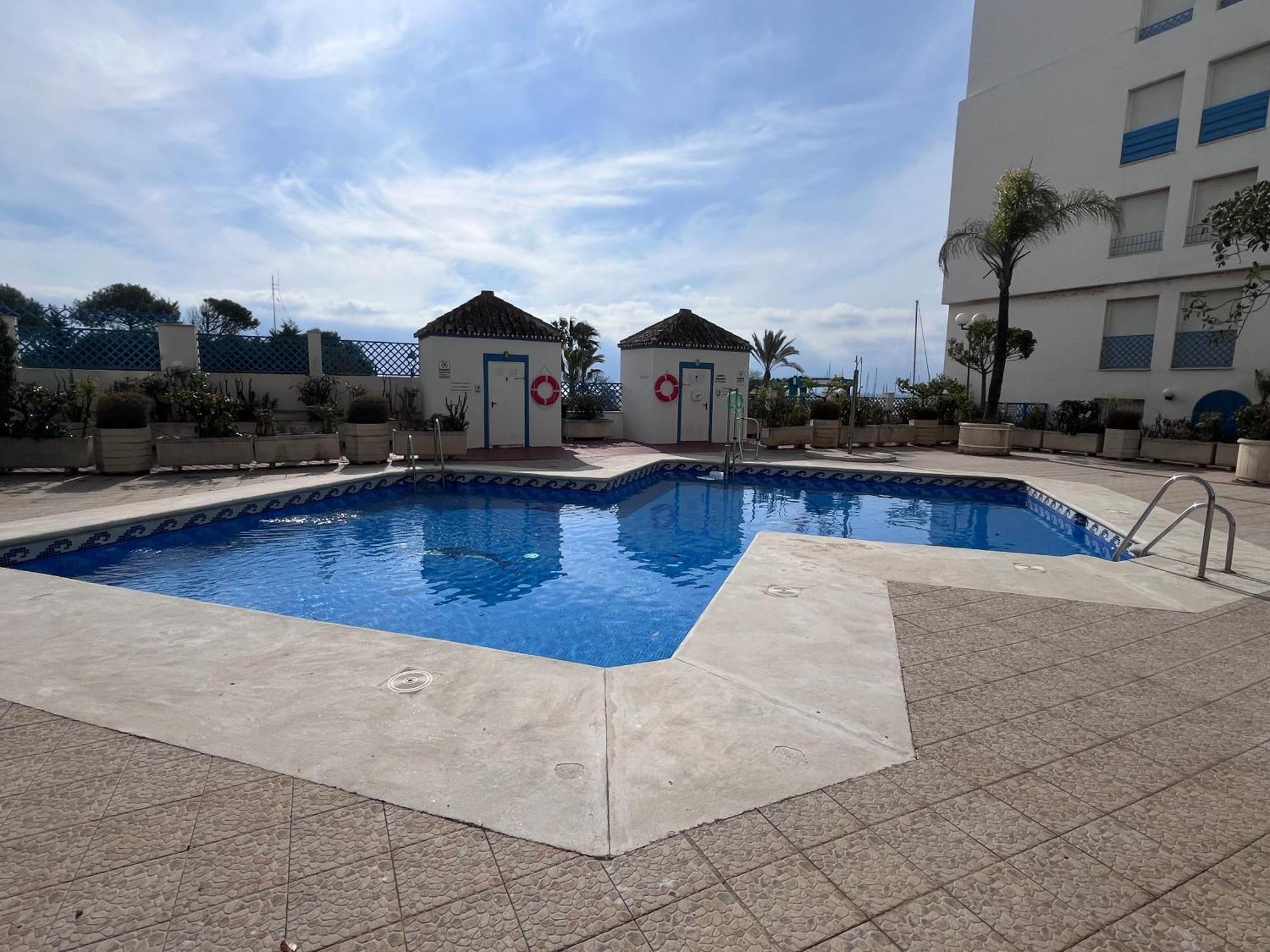 El Faro Vacaciones En Estepona Exterior foto